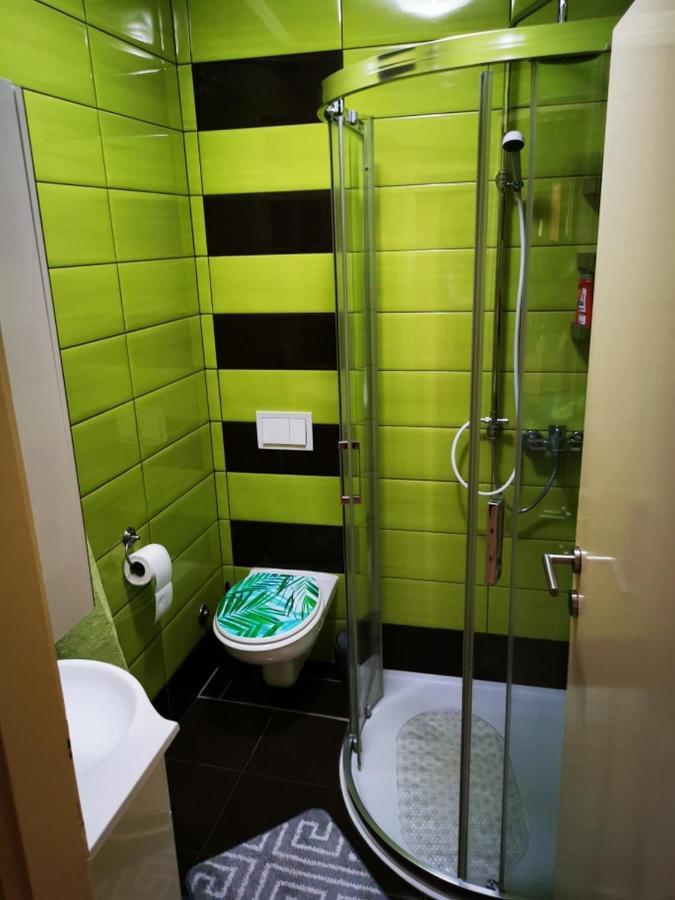 카를로바츠 Apartmant Sandra - Big Terace And Free Parking 아파트 외부 사진