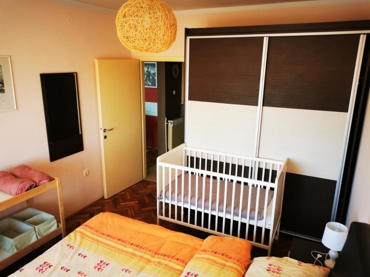 카를로바츠 Apartmant Sandra - Big Terace And Free Parking 아파트 외부 사진